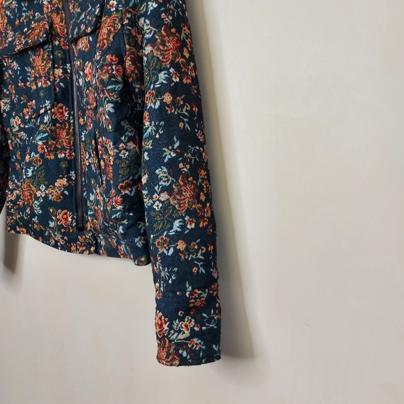 Urban Outfitters BlancNYC tapestry quilted flight bomber jacket - Picture 10 of 15